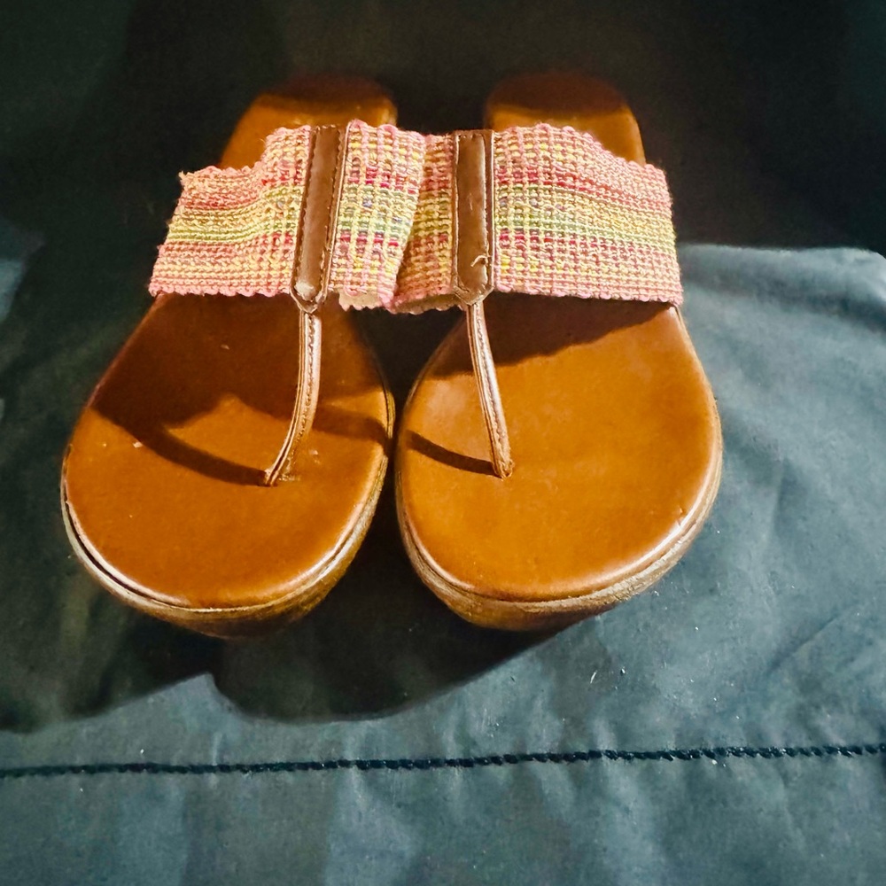 Brown Leather Thong Sandals with Pink Woven Strap